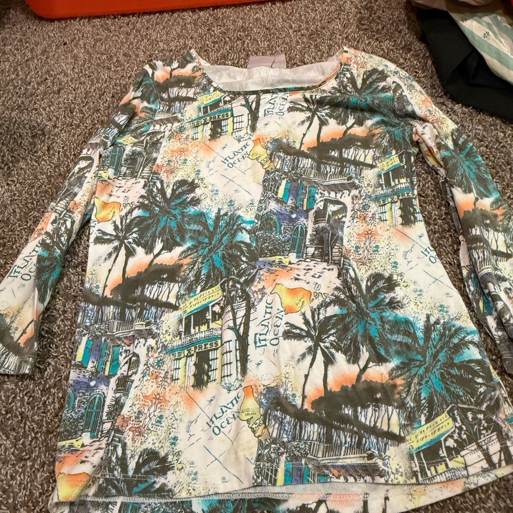 🥭Chico's Multicolor Tropical Long Sleeve Tee